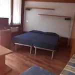 La Maison De *